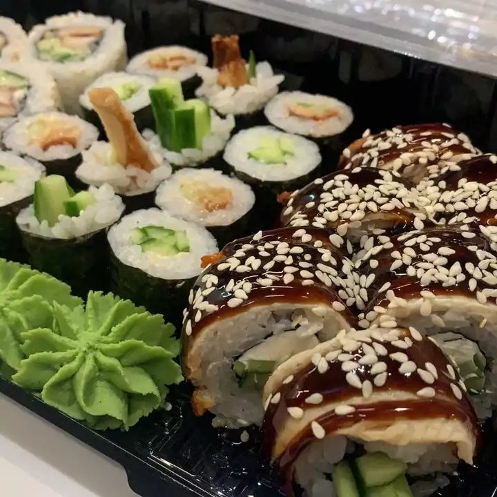 Доставка Sushi box
