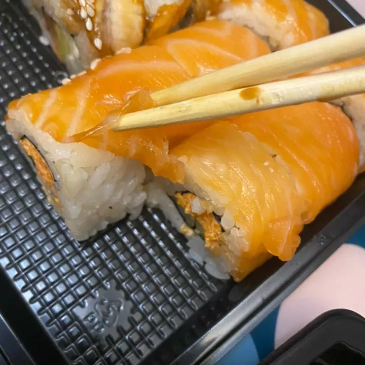 Ресторан доставки Sushi TiNao