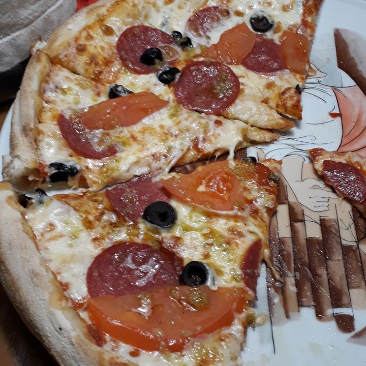 Доставка еды фото Мама Пицца