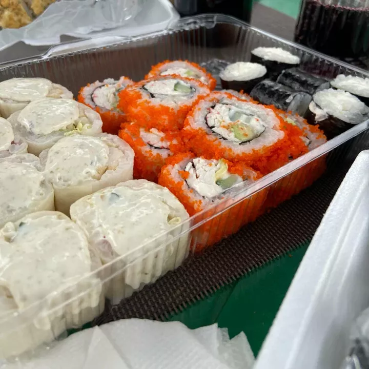 Доставка еды фото Smakuy Sushi